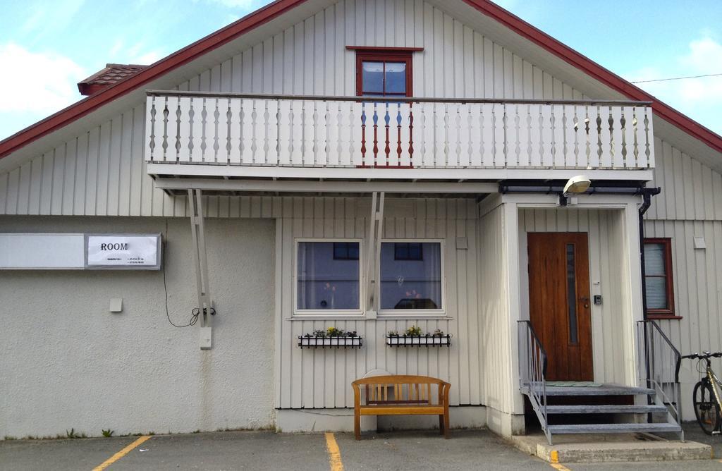 Sentralen Inn Andenes Bagian luar foto